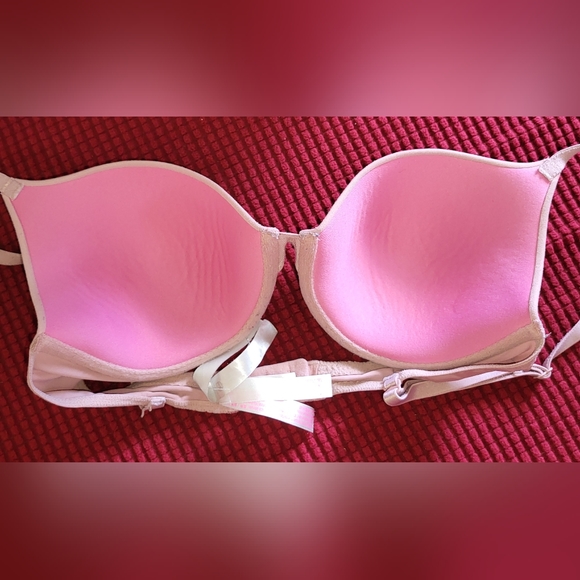 Victoria's Secret PINK Bra Size 34C Padded Underwire Good Used Condition. - Picture 8 of 9